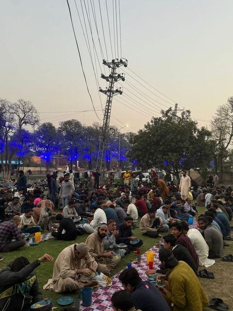 Iftar dastarkhwan